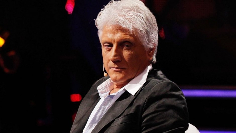 Oscar Peña reside en Italia, pero actualmente se encuentra en Chile. 