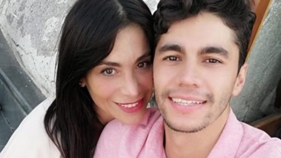 Yamna Lobos junto a su pareja Rodrigo Ramírez. 