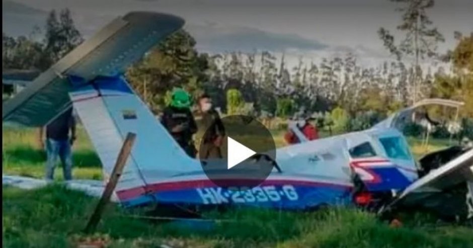 Investigadores de la Aeronáutica Civil trabajan en las indagaciones para determinar la causa del accidente. (Foto: Captura Noticias Caracol Colombia)